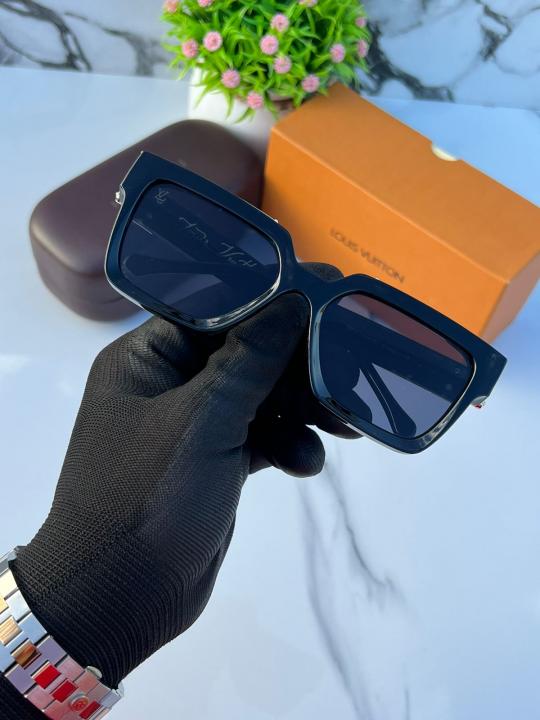LV MILLIONAIRE EDITION UNISEX WEAR watchlady