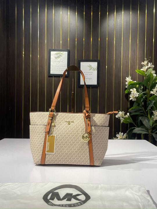 MICHAE L KO R S MK TOTE WITH DUST BAG watchlady
