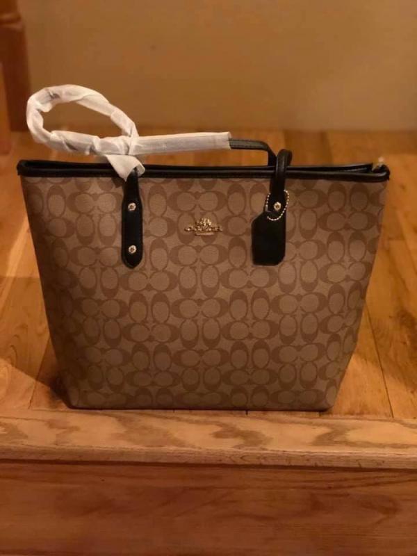 COAC H CITY TOTE WITH BOX AND DUST COVER watchlady