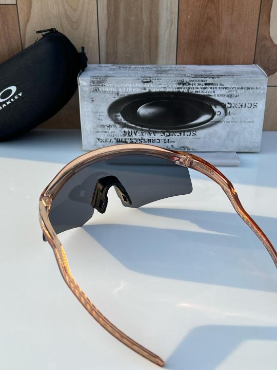 OAKLE Y MENS SPORTS SUNGLASSES CELEB EDITION WITH BOX XoticCollection